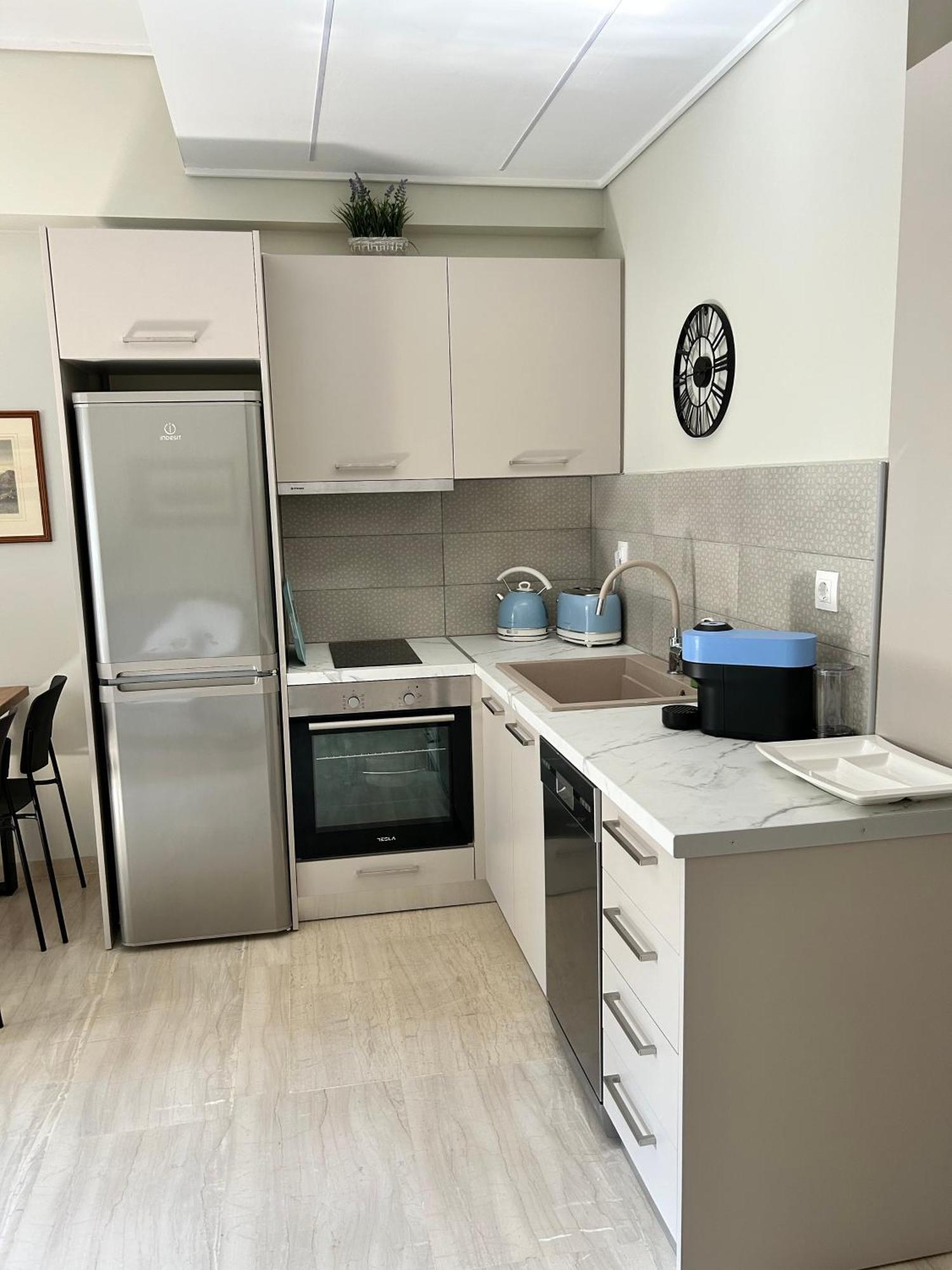 Evrou 21A Metropolitan Suite Atena Exterior foto